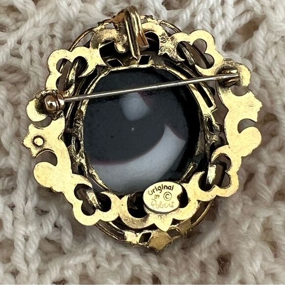 Victorian Style Large Oval Faux Agate Brooch - Original by Robert - Vintage - Picture 4 of 9